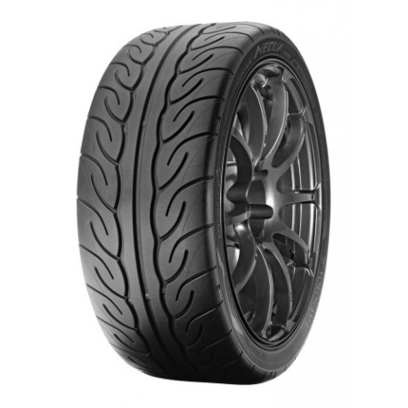 215/45 WR18 TL 89W YOKO AD08
